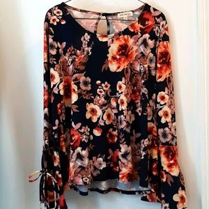 Faith and Joy top by Monteau